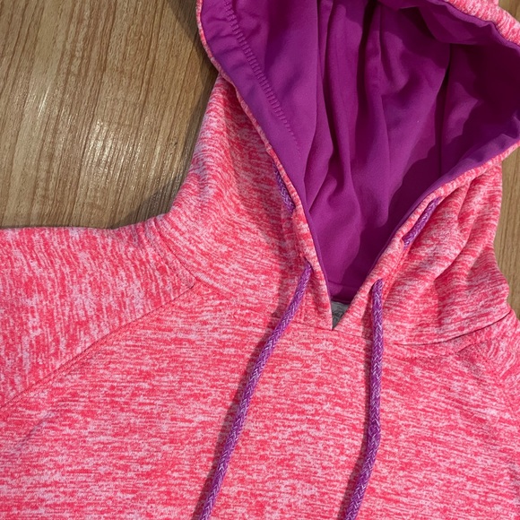 Hey Friends (as featured on the Drew Barrymore Show) Hoodie and T-shirt combo. - Picture 3 of 9